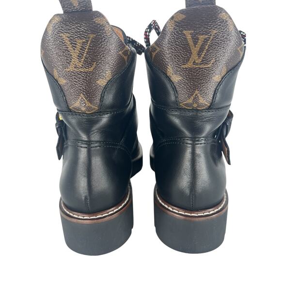 Louis Vuitton Calfskin Territory Ranger Combat Boots in Black - Picture 13 of 16
